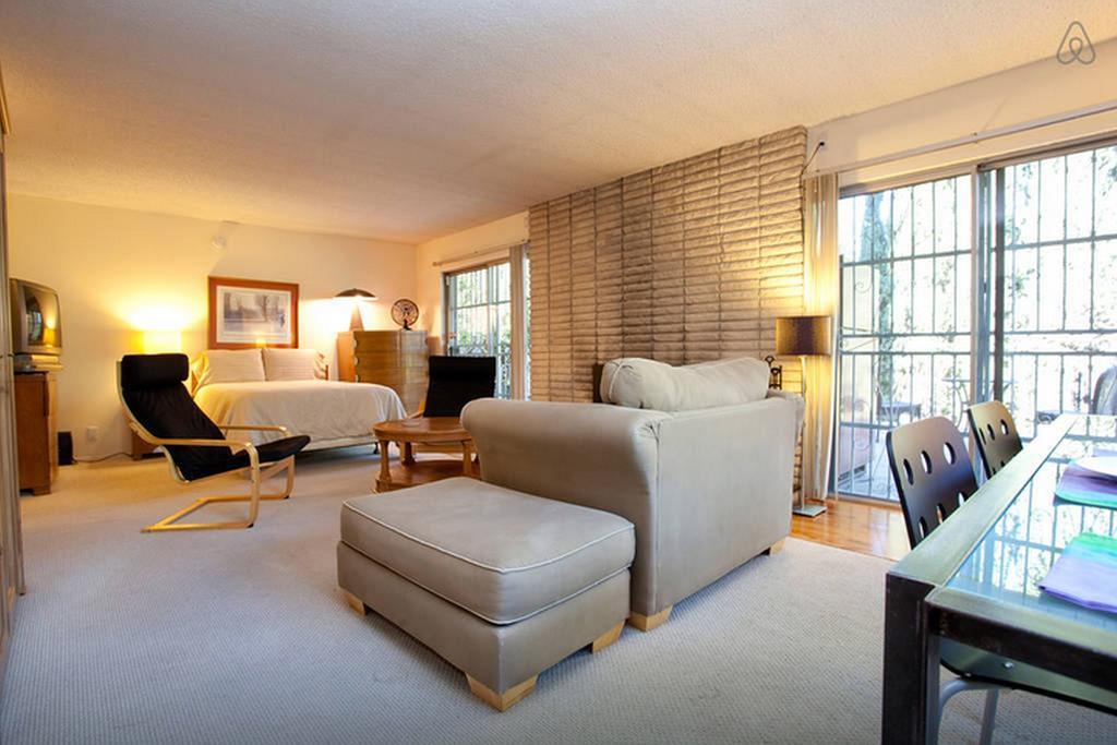 Silver Apartment