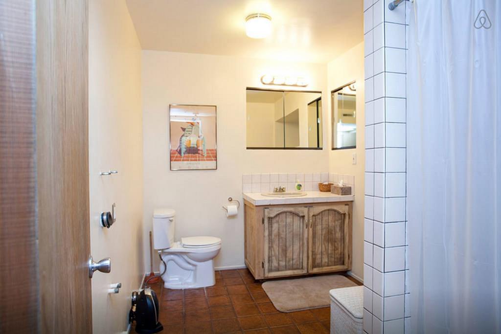 Silver Apartment